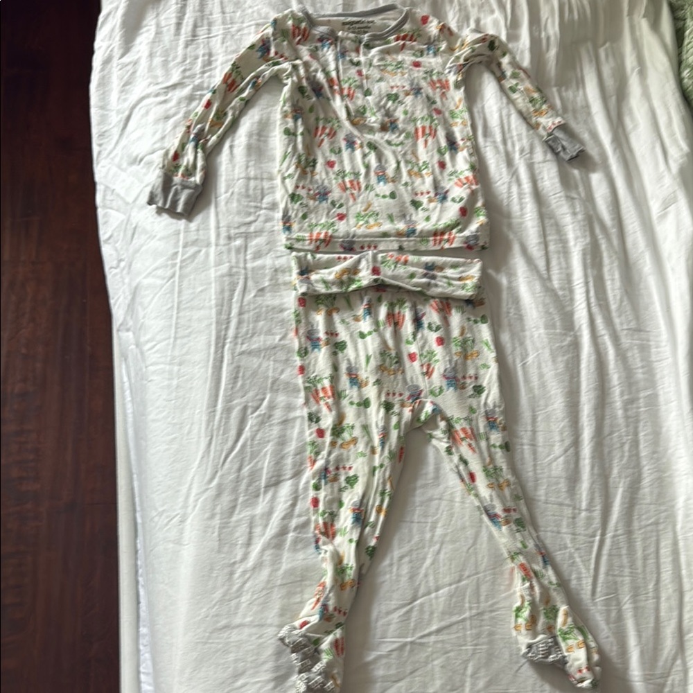 Magnetic Me 2 piece Bunny Pajama Set